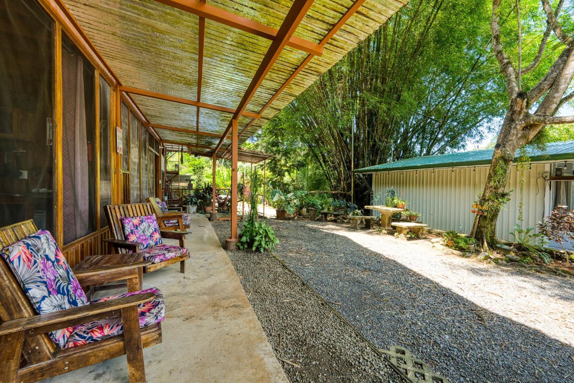 Bamboo River House And Hotel Dominical Exterior photo
