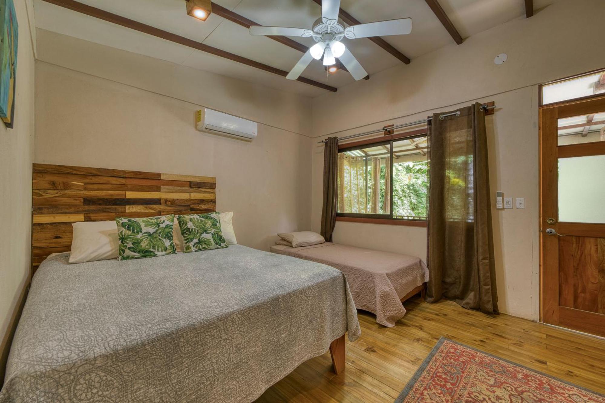 Bamboo River House And Hotel Dominical Exterior photo